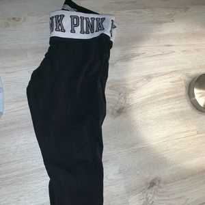 Pink yoga leggings